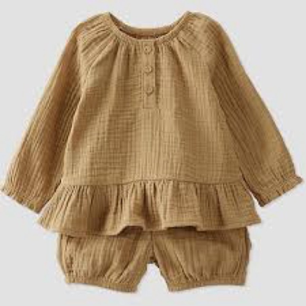 NWT Little Planet Baby Girl Outfit Set 18M